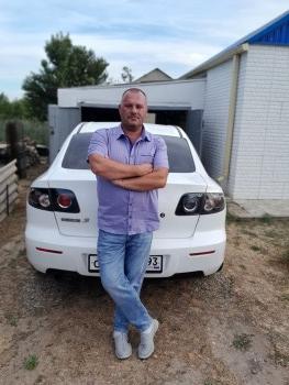 Фото мужчин Анатолий