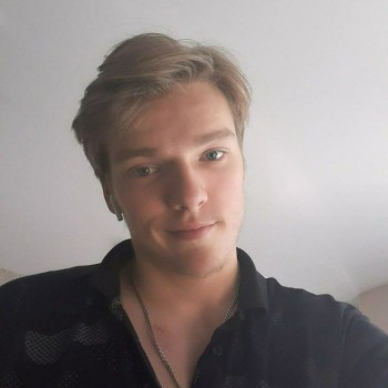 Фото мужчин Максим