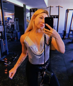 Фото девушки Сара