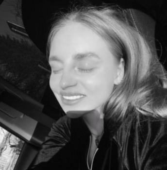 Фото девушки Яна