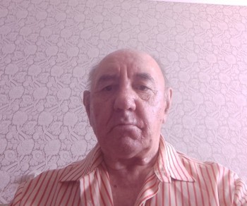 Фото мужчин Анатолий