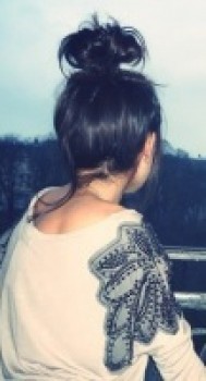 Фото девушки Брюнетка