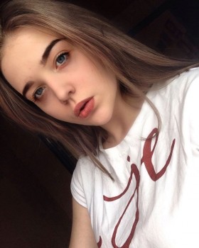 Фото девушки Ариэль