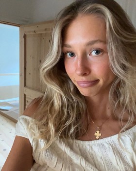 Фото девушки София