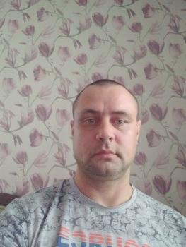 Фото мужчин Максим