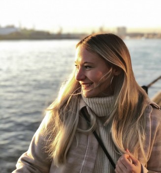 Фото девушки Mariana Davies