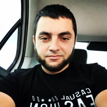 Фото мужчин Эрнес