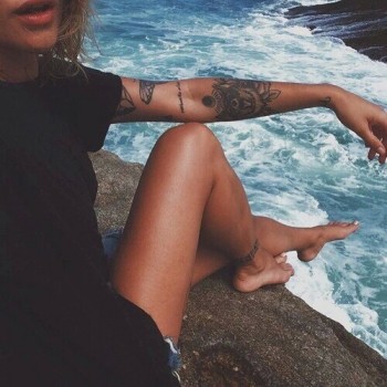 Фото девушки Моника крылатская