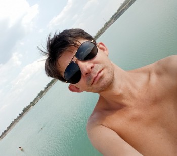 Фото мужчин Юрий