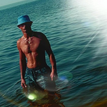 Фото мужчин Артур