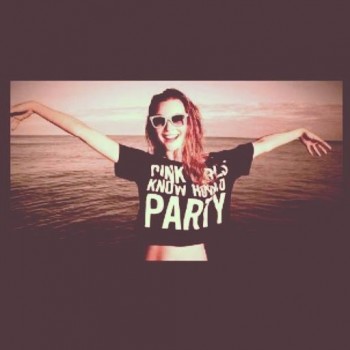 Фото девушки Моника крылатская