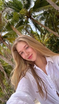 Фото девушки Алина