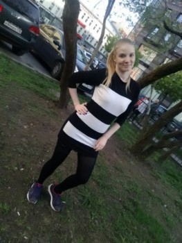 Фото девушки Котёнок