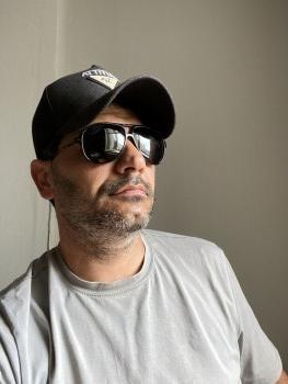 Фото мужчин Рафаэль.