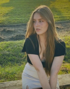 Фото девушки Лада