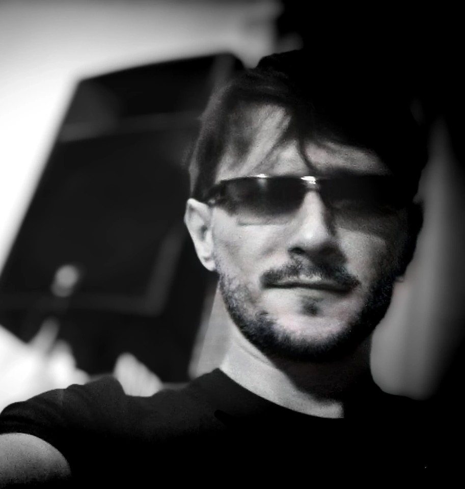 Знакомство. Фото. Нажмите, чтобы увеличить