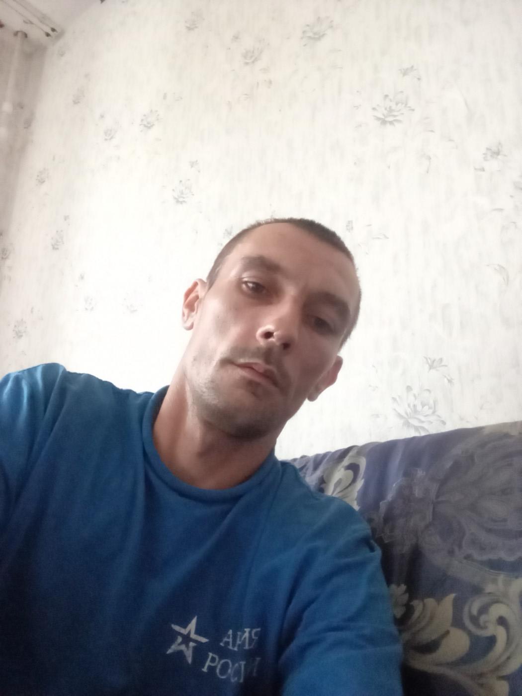 Знакомство. Фото. Нажмите, чтобы увеличить