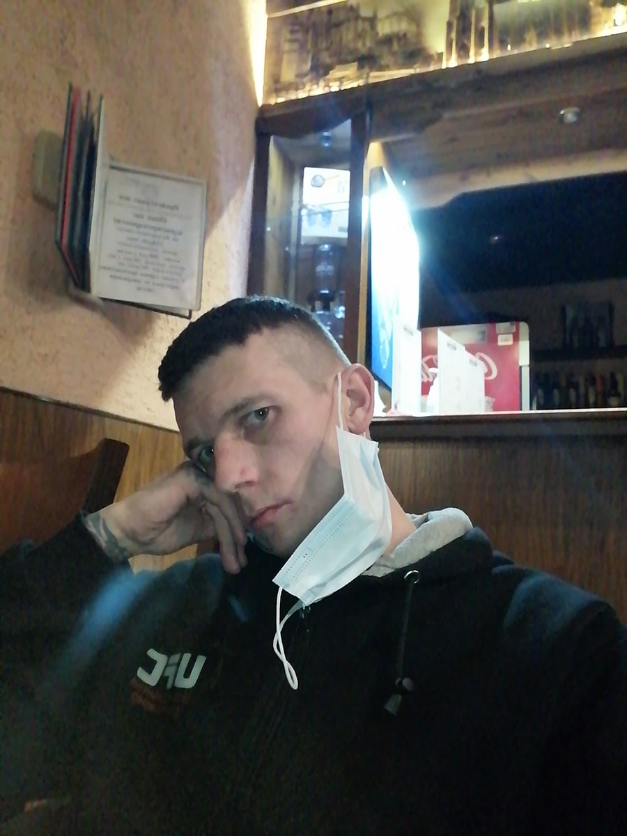 Знакомство. Фото. Нажмите, чтобы увеличить