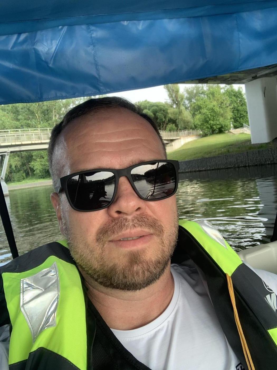 Фото девушка Роман