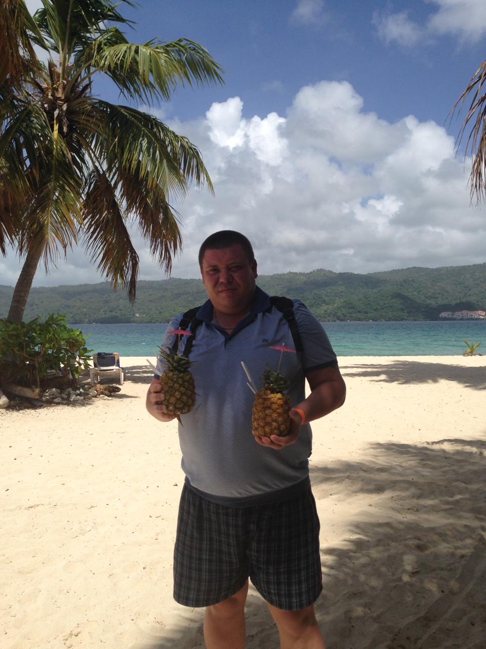 Знакомство. Фото. Нажмите, чтобы увеличить