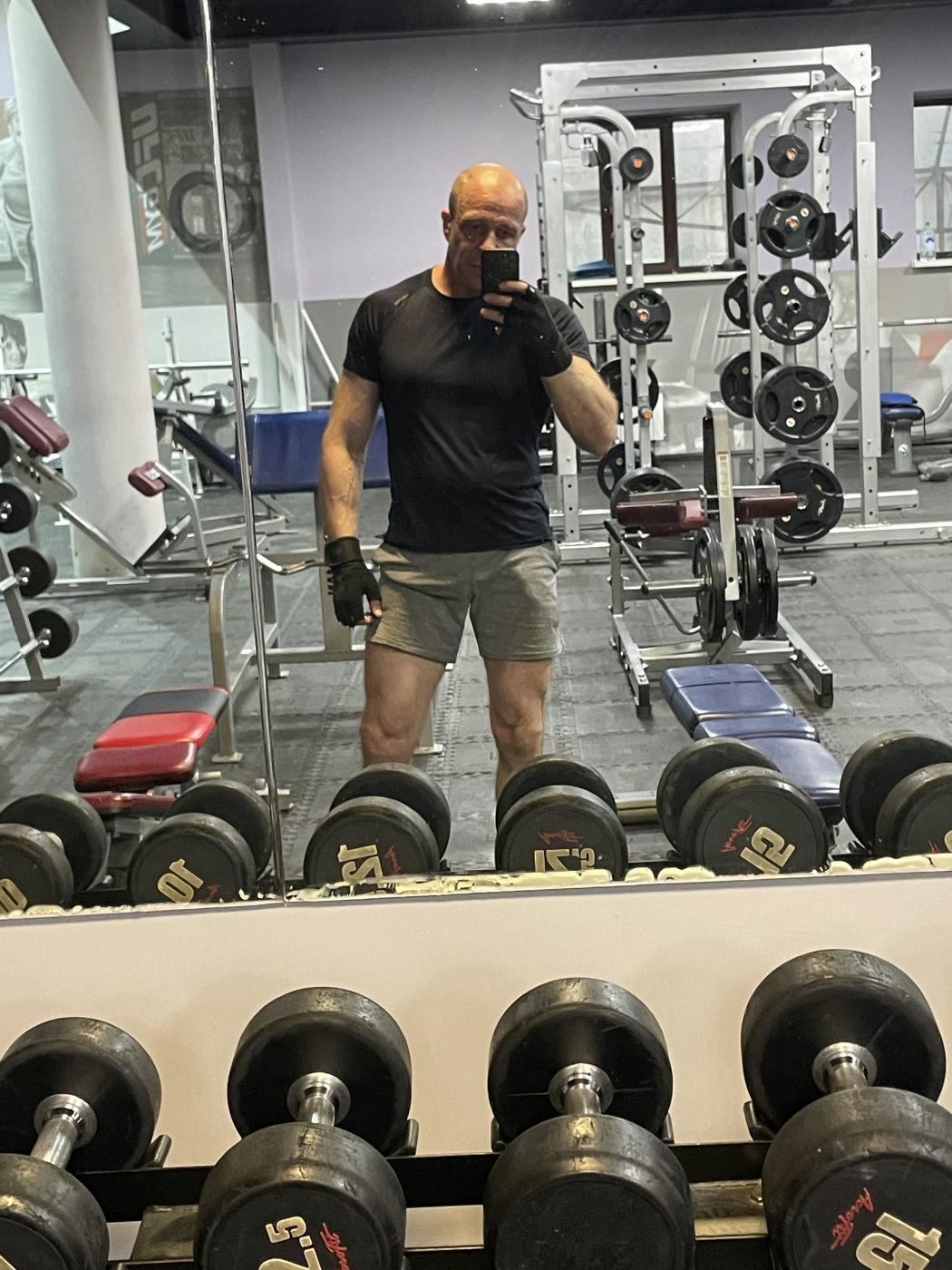 Знакомство. Фото. Нажмите, чтобы увеличить