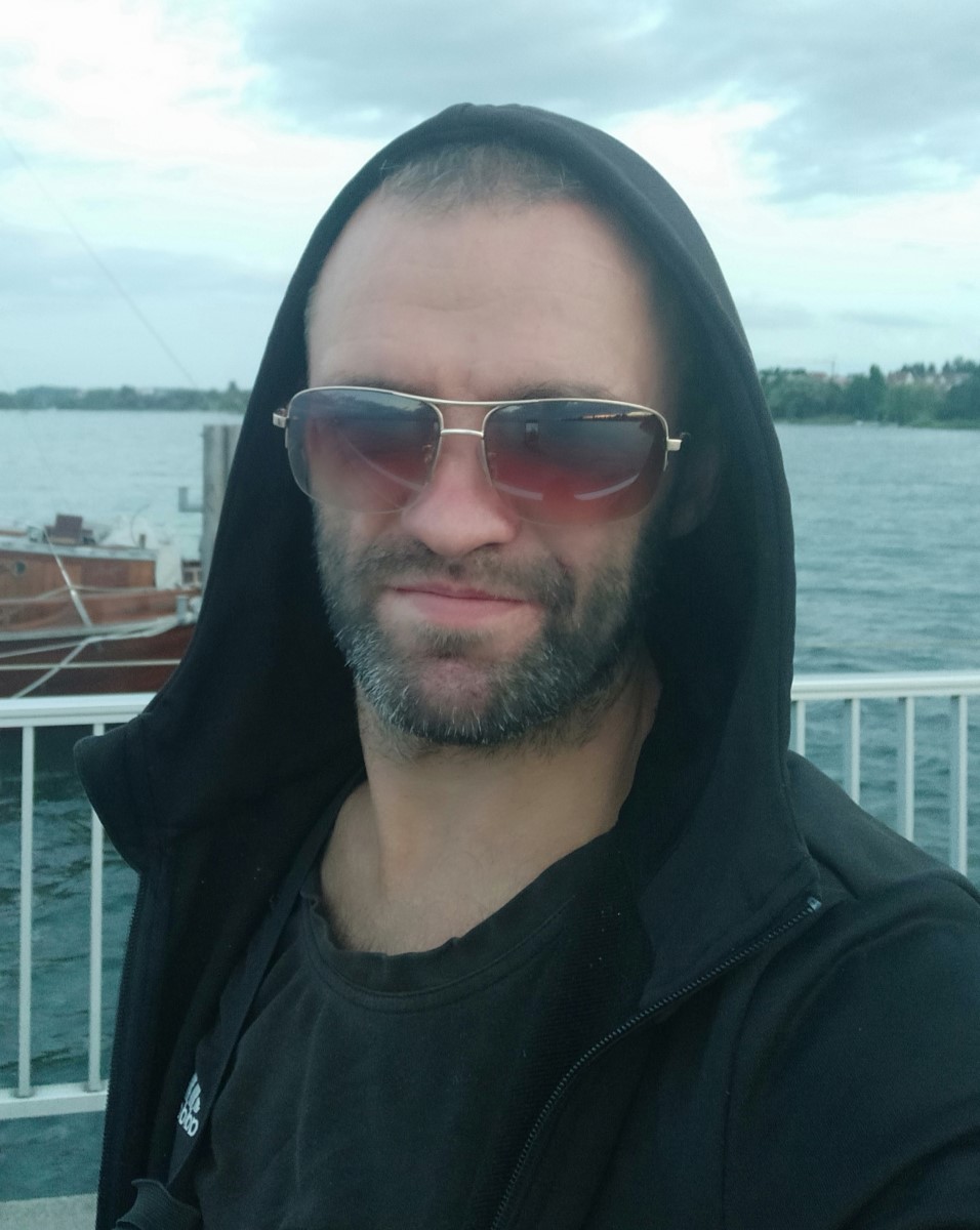 Знакомство. Фото. Нажмите, чтобы увеличить