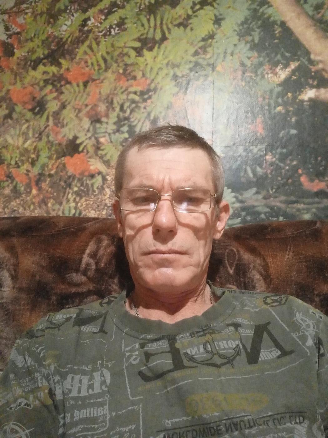 Знакомство. Фото. Нажмите, чтобы увеличить