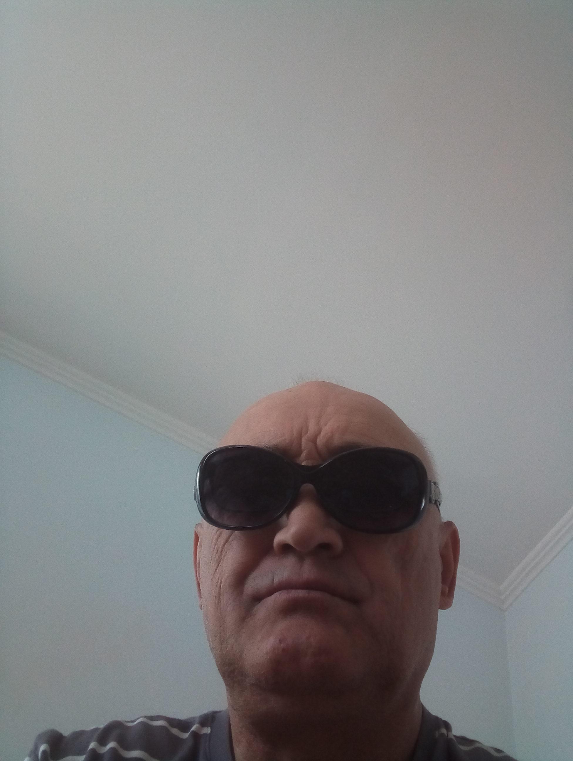 Знакомство. Фото. Нажмите, чтобы увеличить