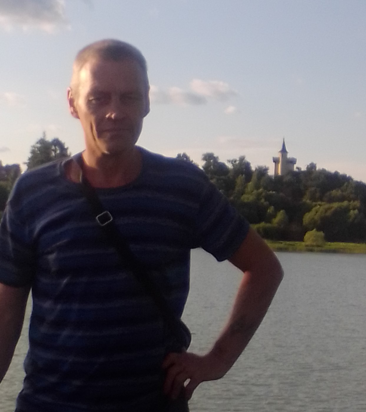 Знакомство. Фото. Нажмите, чтобы увеличить