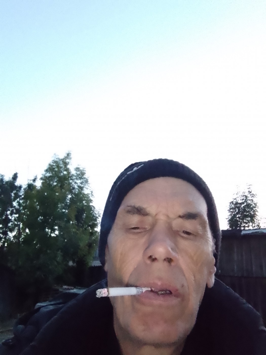 Знакомство. Фото. Нажмите, чтобы увеличить