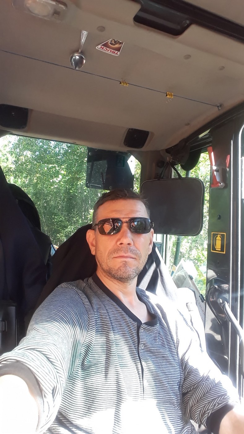 Знакомство. Фото. Нажмите, чтобы увеличить