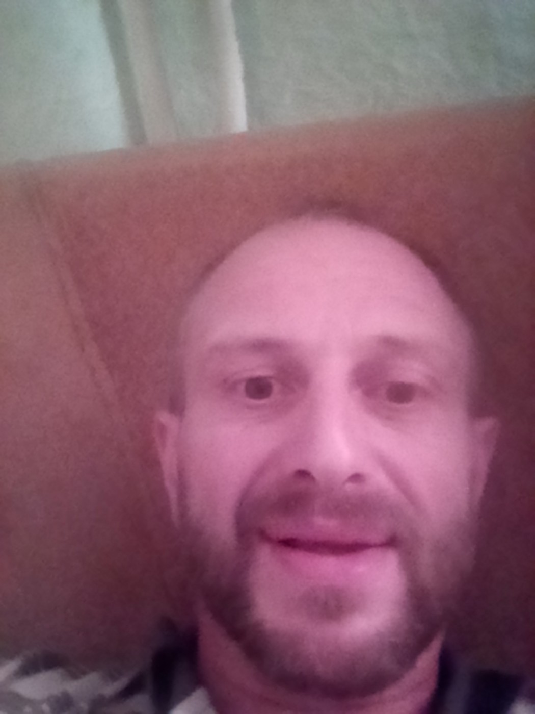 Знакомство. Фото. Нажмите, чтобы увеличить