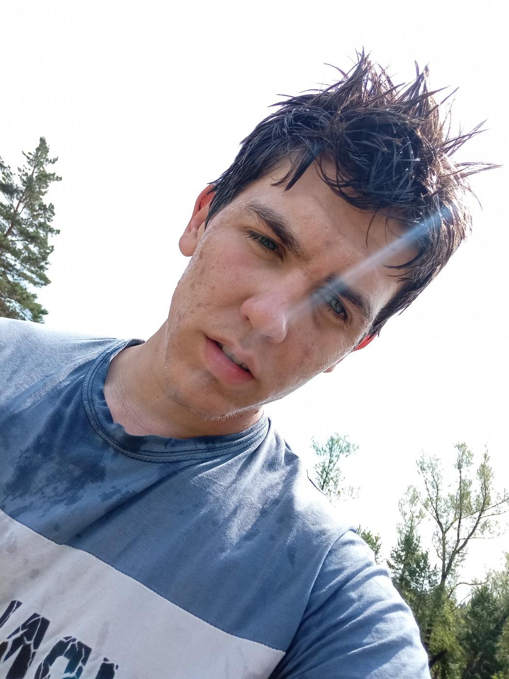 Знакомство. Фото. Нажмите, чтобы увеличить