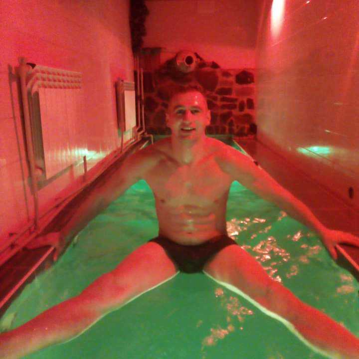 Знакомство. Фото. Нажмите, чтобы увеличить