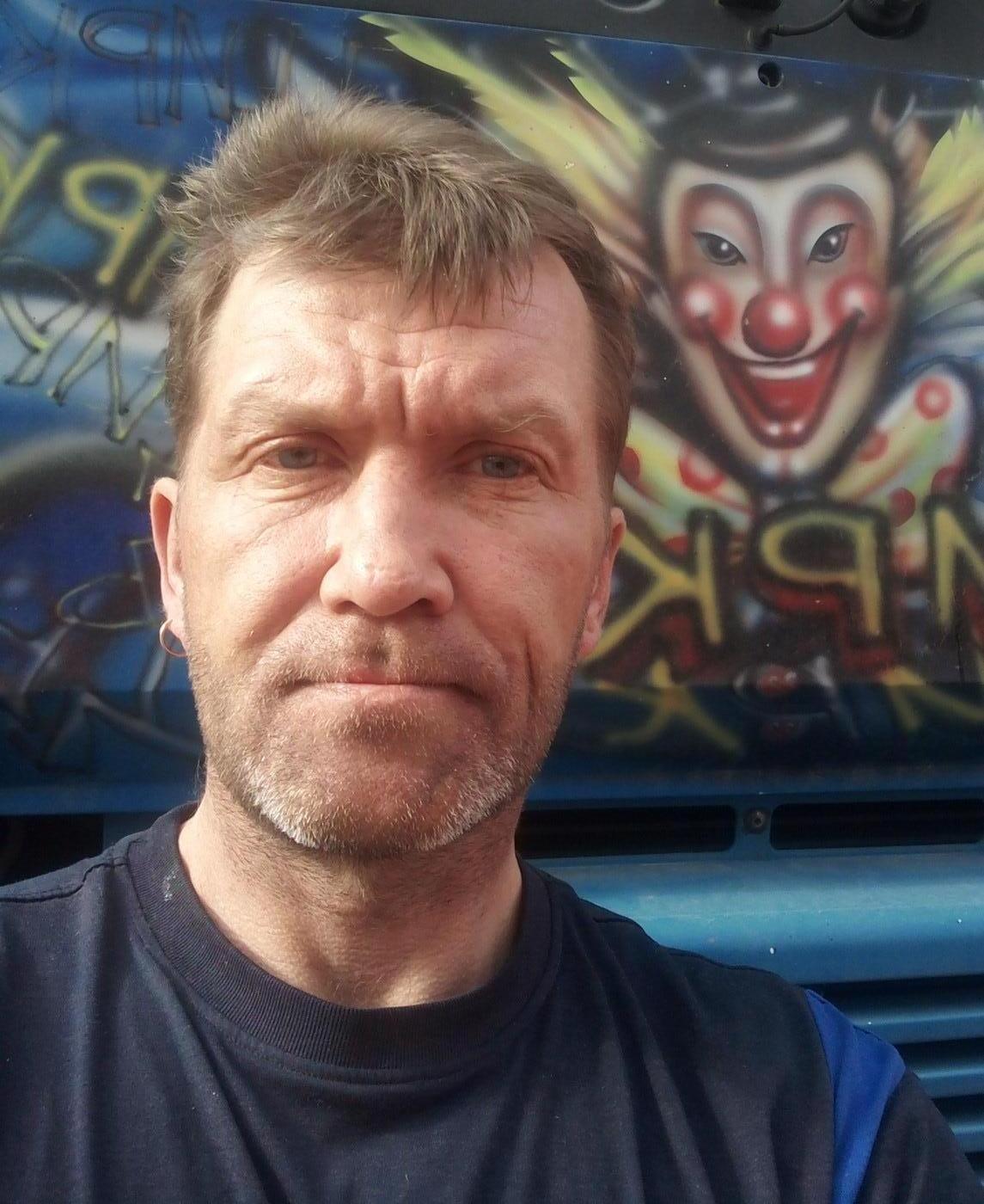 Знакомство. Фото. Нажмите, чтобы увеличить