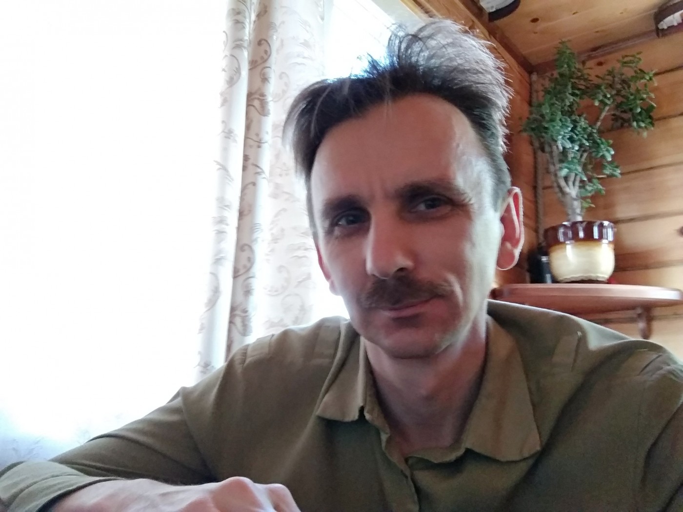 Знакомство. Фото. Нажмите, чтобы увеличить