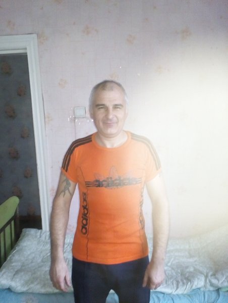 Знакомство. Фото. Нажмите, чтобы увеличить