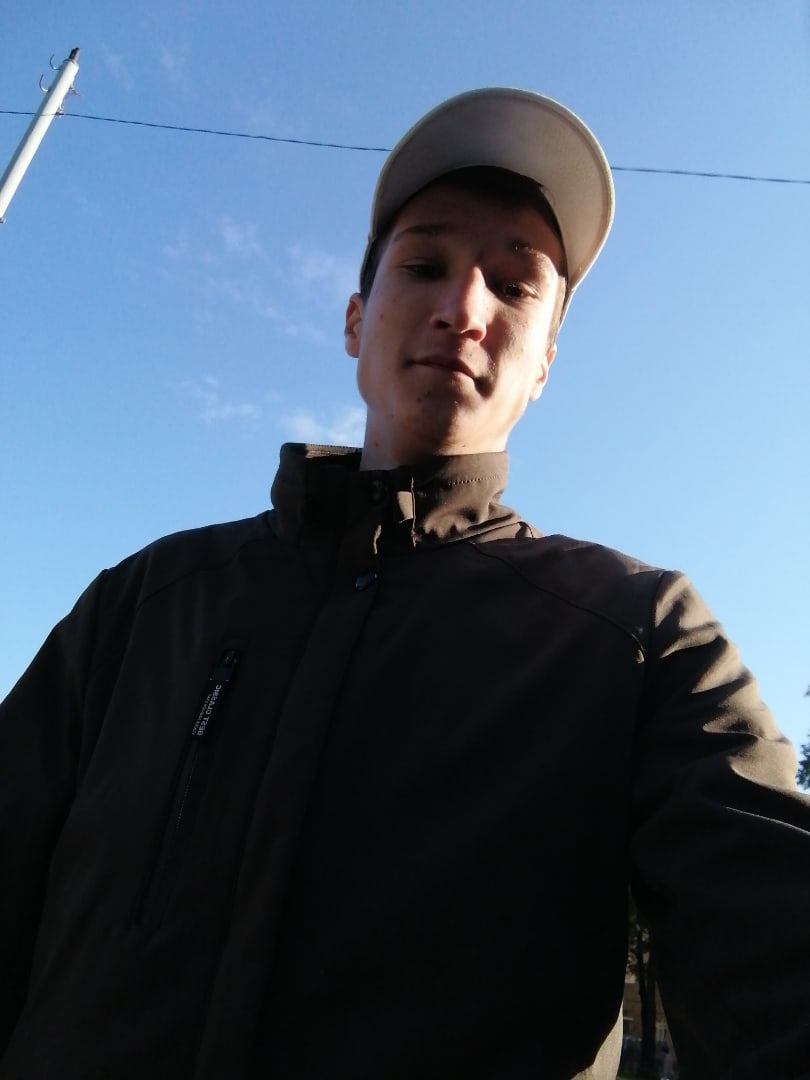 Знакомство. Фото. Нажмите, чтобы увеличить