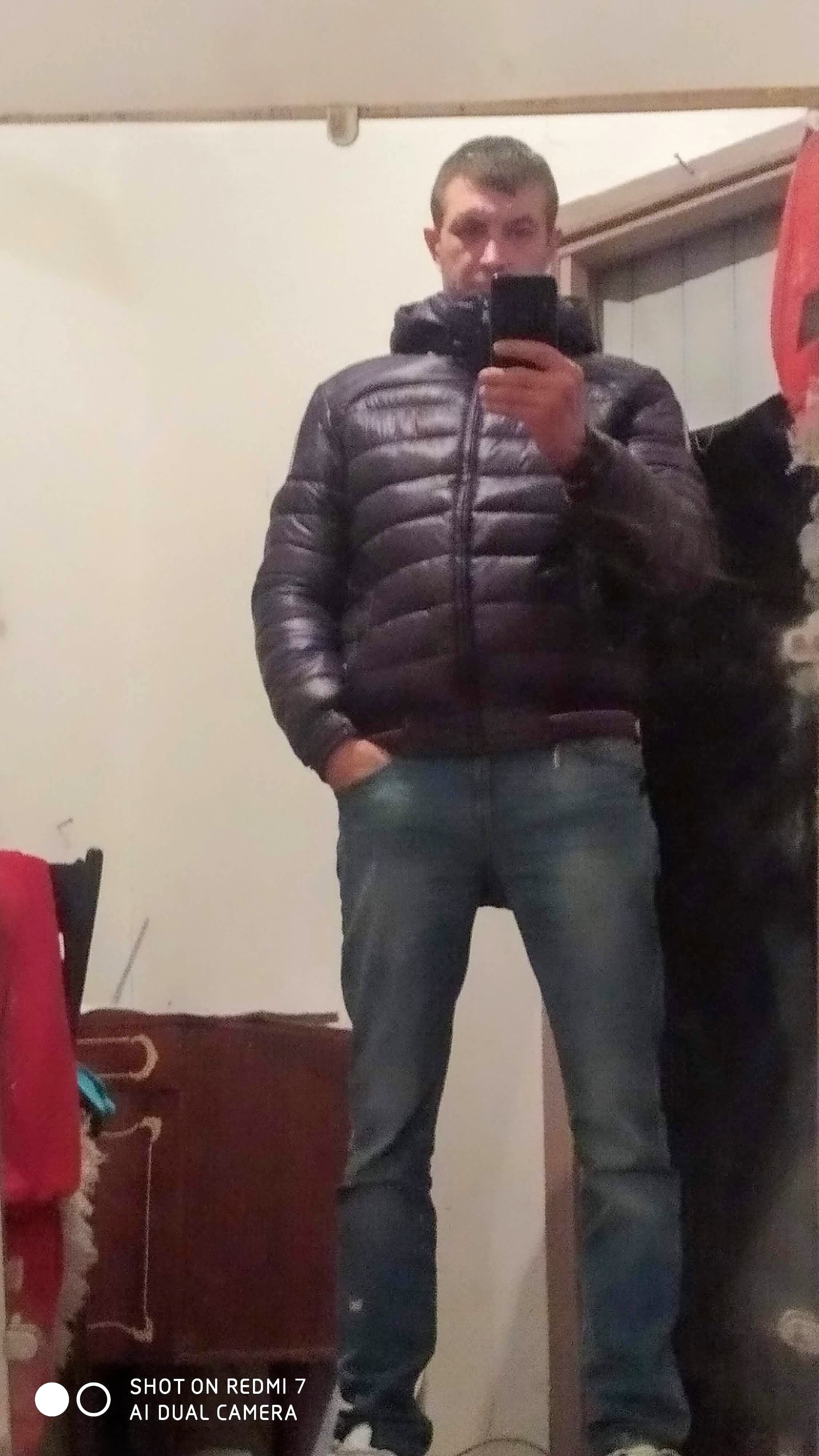 Знакомство. Фото. Нажмите, чтобы увеличить