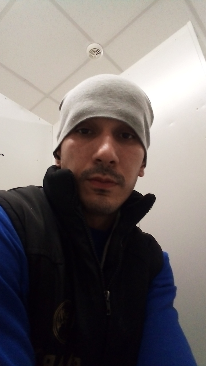 Знакомство. Фото. Нажмите, чтобы увеличить