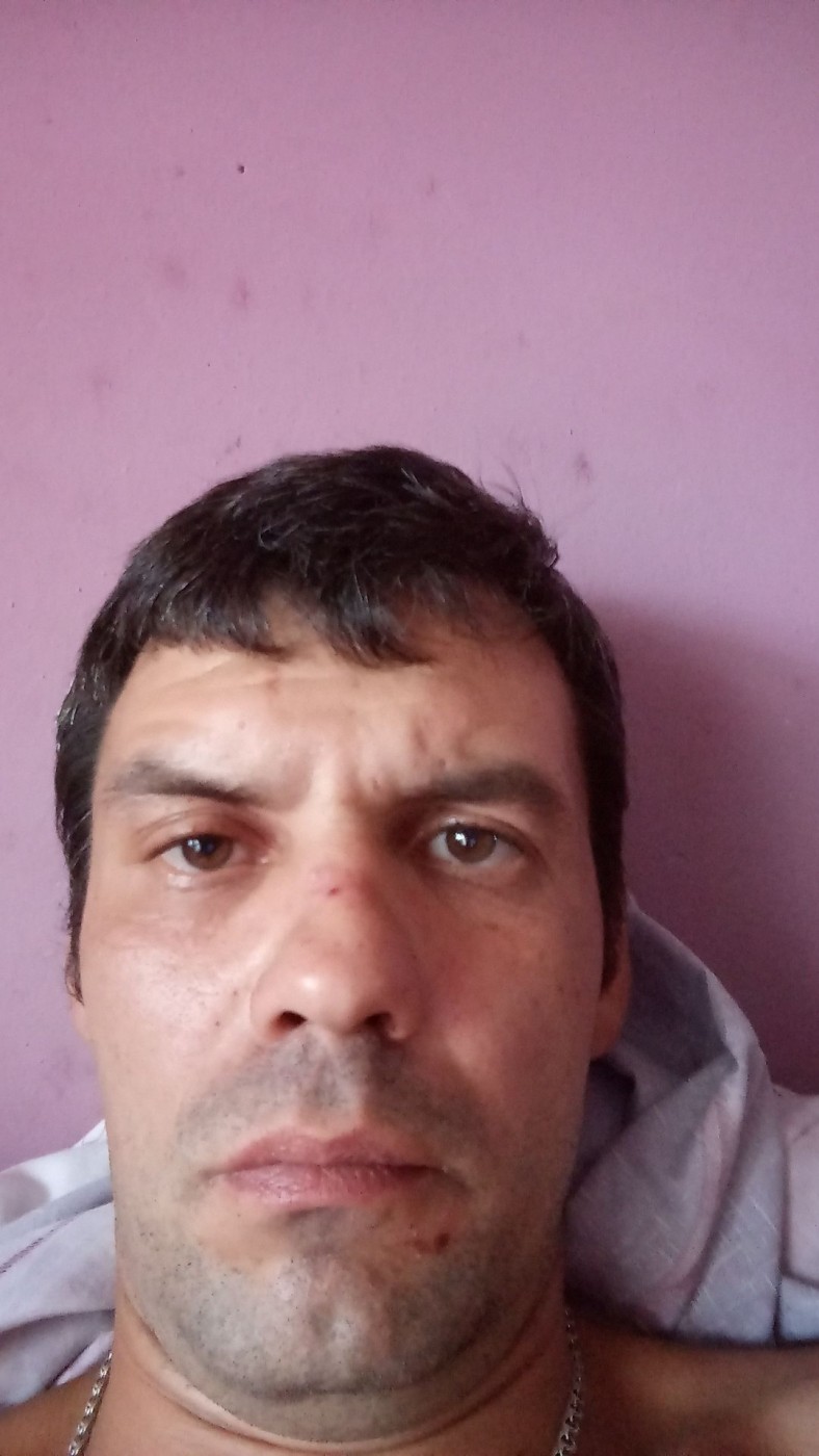 Знакомство. Фото. Нажмите, чтобы увеличить