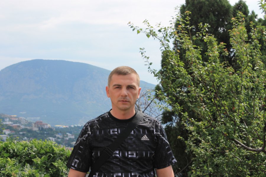 Знакомство. Фото. Нажмите, чтобы увеличить