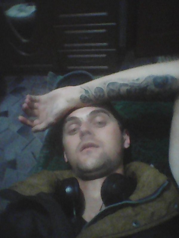 Знакомство. Фото. Нажмите, чтобы увеличить