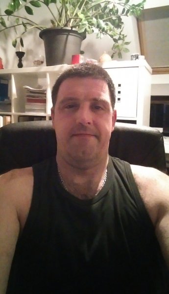 Знакомство. Фото. Нажмите, чтобы увеличить