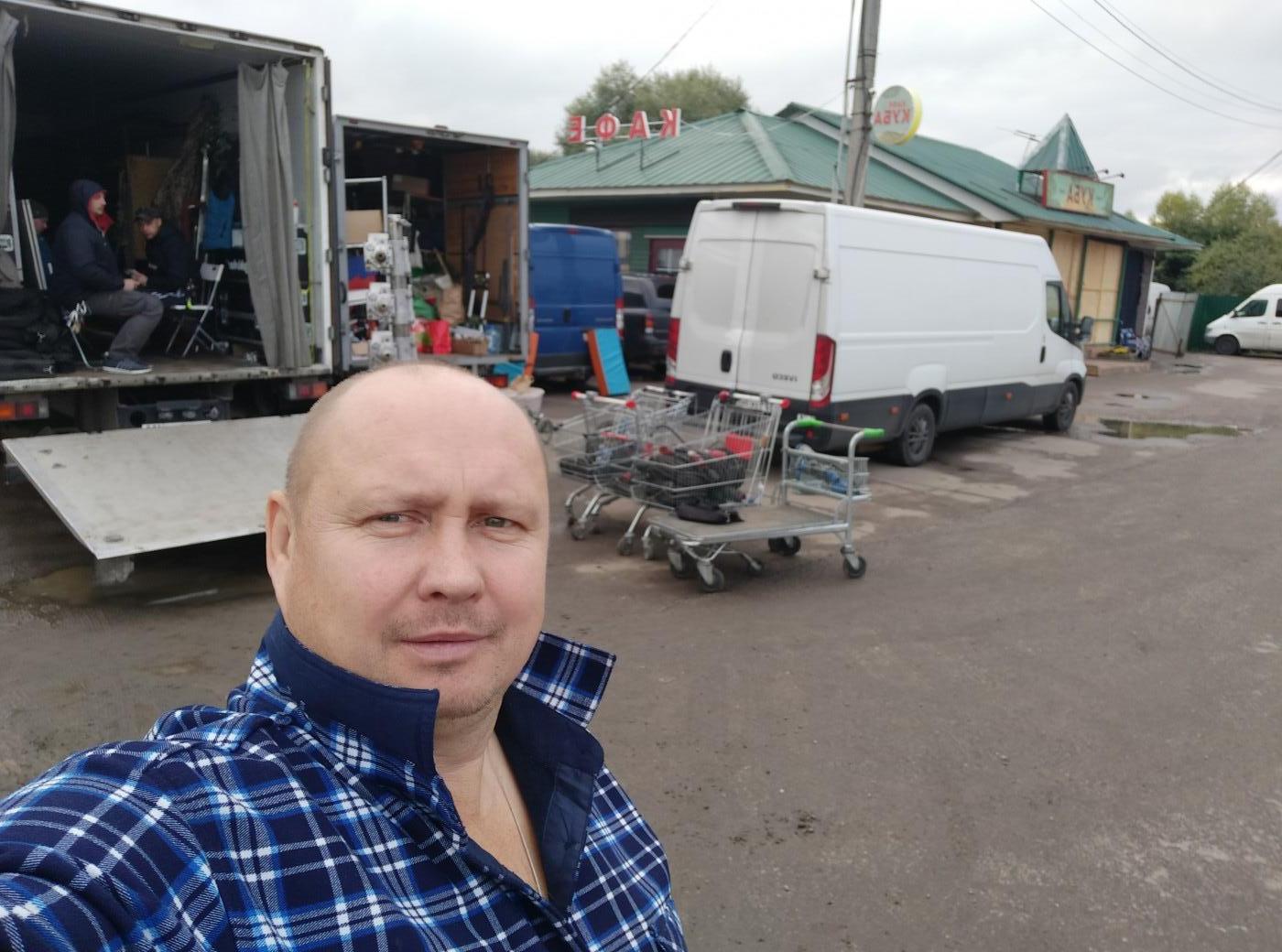 Знакомство. Фото. Нажмите, чтобы увеличить