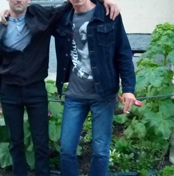 Знакомство. Фото. Нажмите, чтобы увеличить