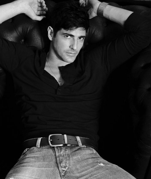 Знакомство. Фото. Нажмите, чтобы увеличить