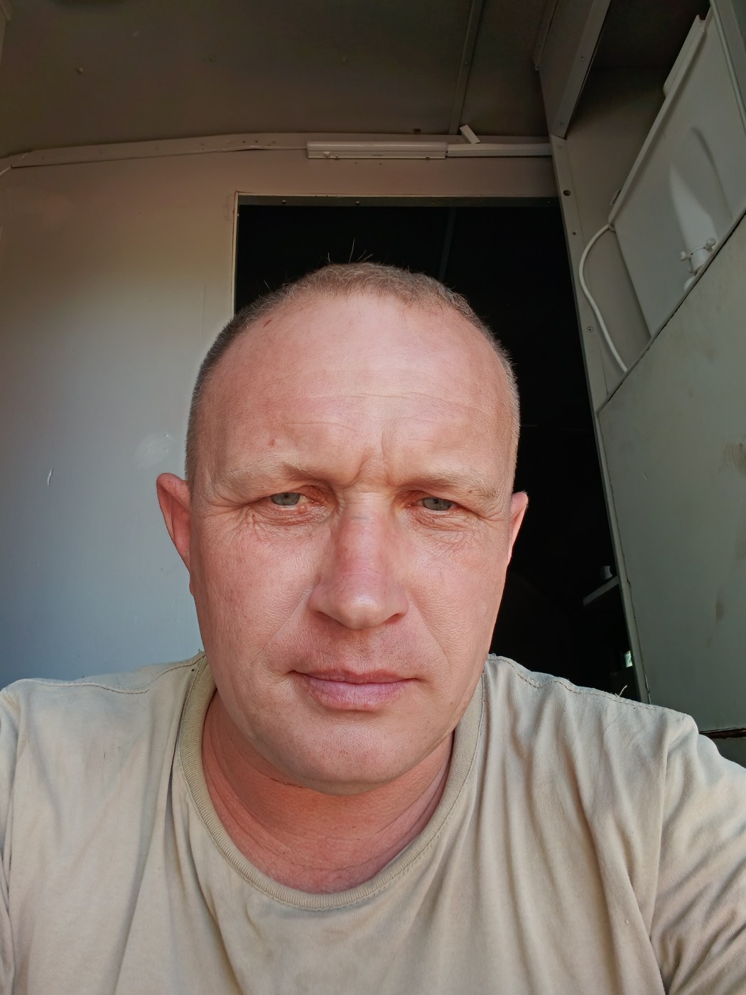 Знакомство. Фото. Нажмите, чтобы увеличить