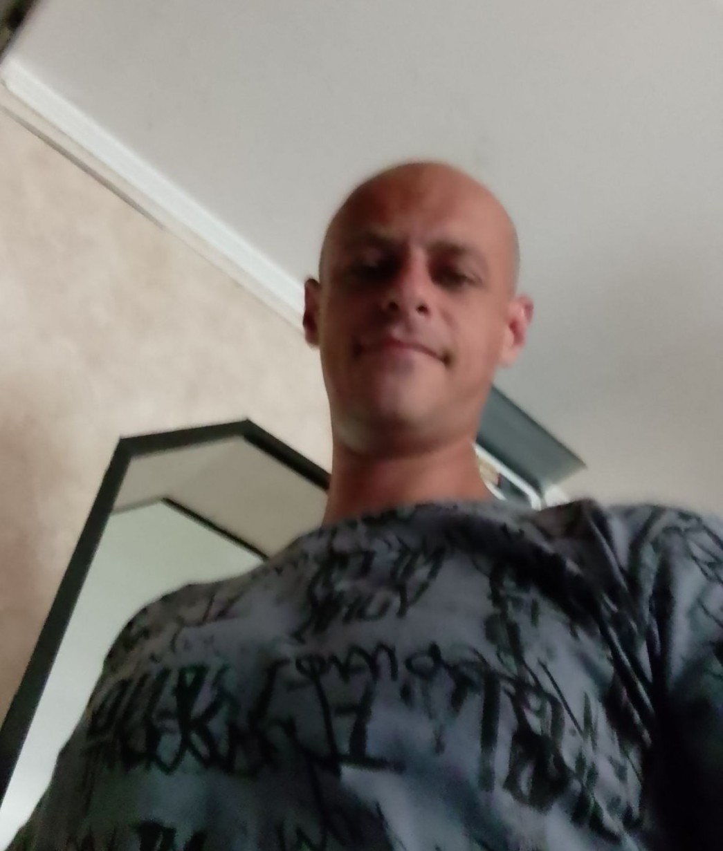 Знакомство. Фото. Нажмите, чтобы увеличить