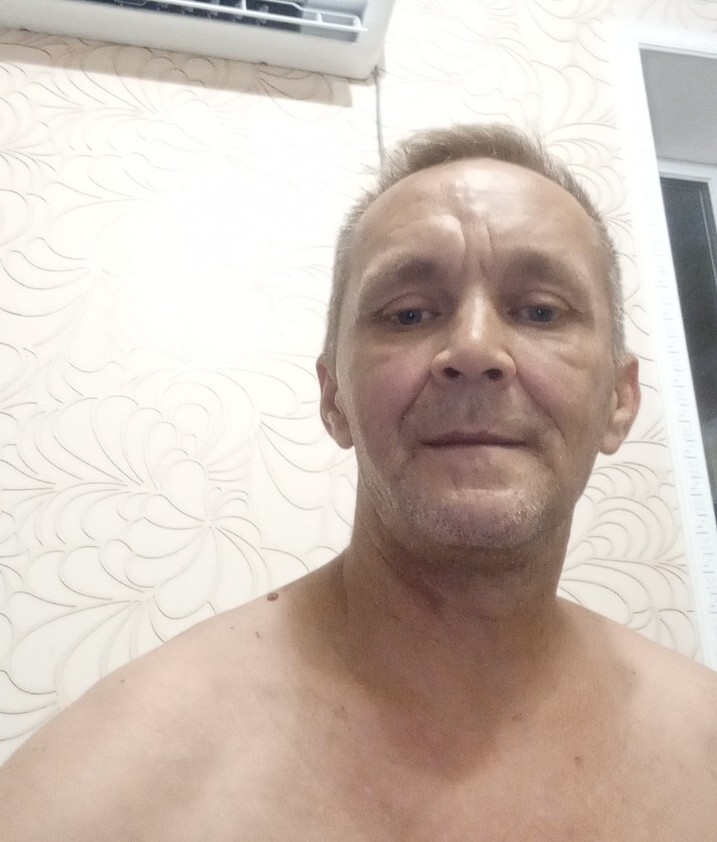 Знакомство. Фото. Нажмите, чтобы увеличить